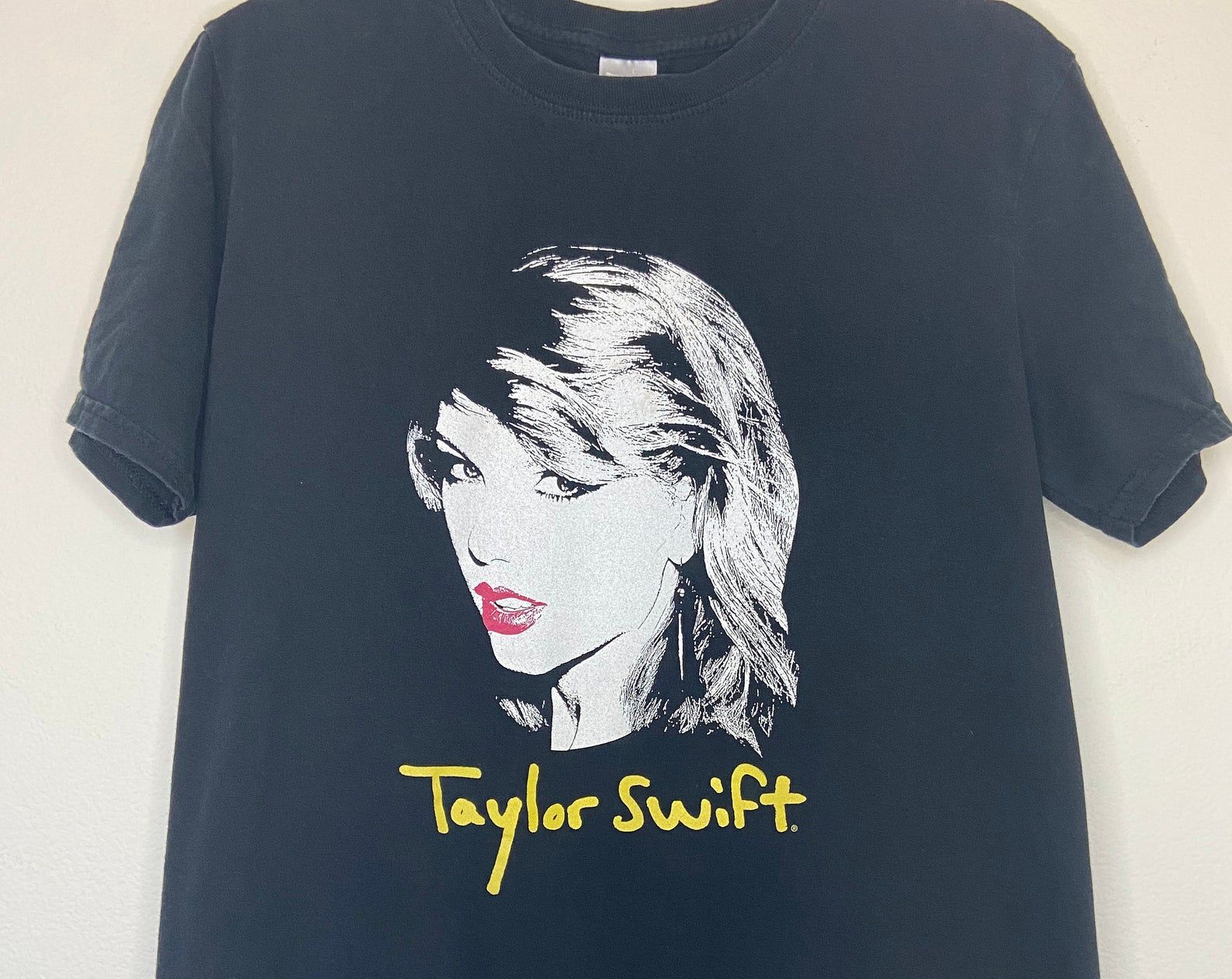 Taylor Swift Graphic T-Shirt