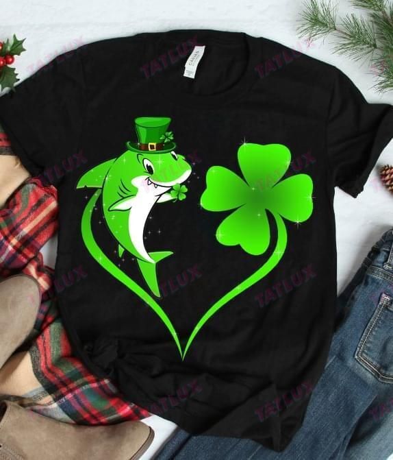 St Patrick’S Day Shark Heart Shamrock Graphic Unisex T Shirt, Sweatshirt, Hoodie Size S – 5Xl