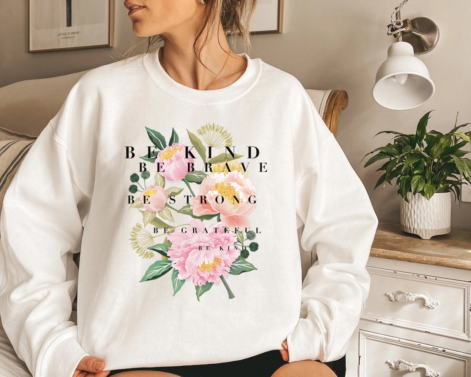 Floral Sweatshirt, Botanical Tee, Be Kind Flower Sweatshirt, Vintage Botanical, Wildflowers Graphic, Nature Lover Women