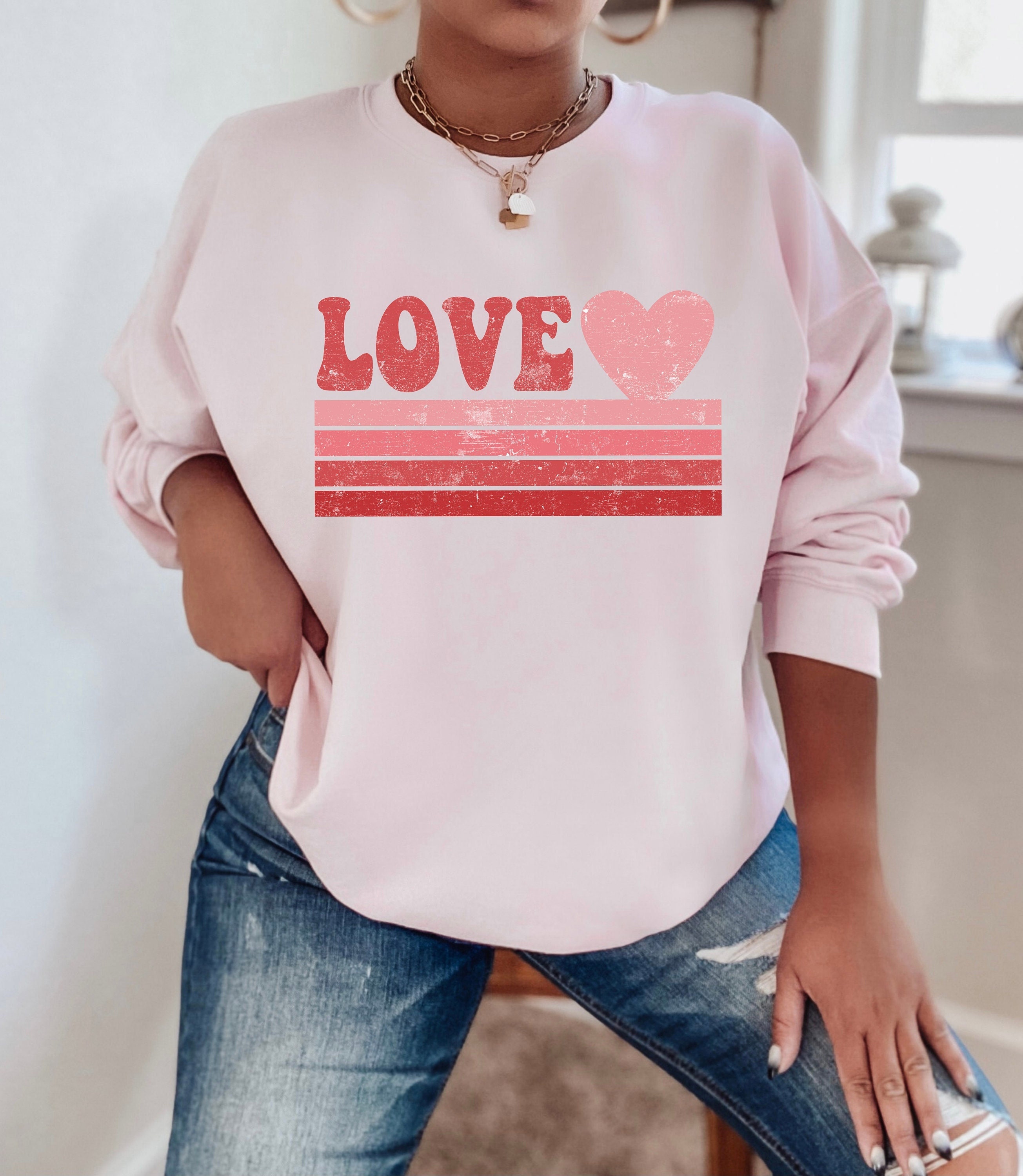 Valentine’s Day Sweatshirt – Love Sweatshirt – Heart Valentines Shirt – Valentines Sweathirt – VDay Sweatshirt – Distressed Print Sweatshirt