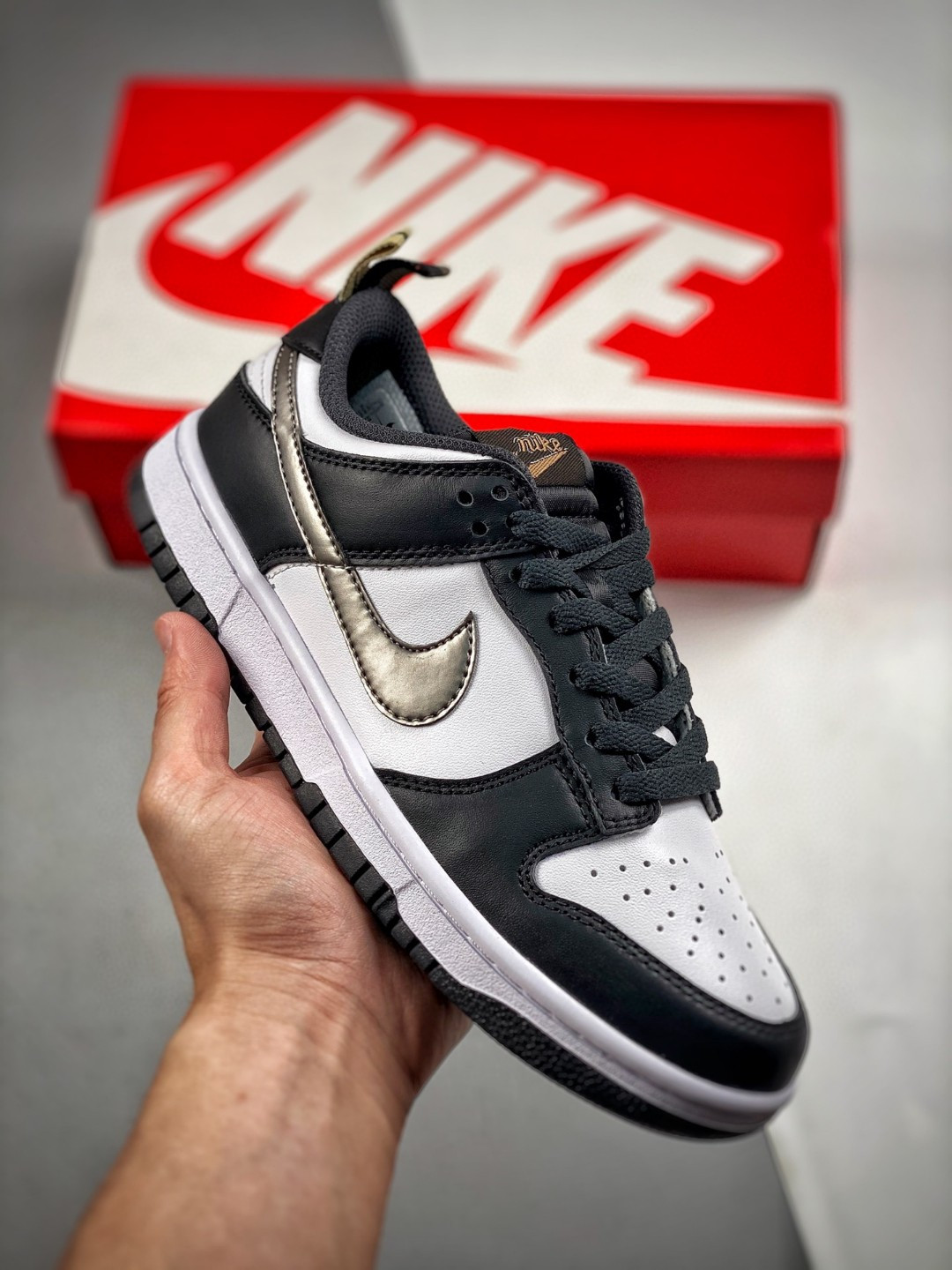 Nike Dunk Low Off NoirWhiteMetallic Gold DH9764-001 5339293