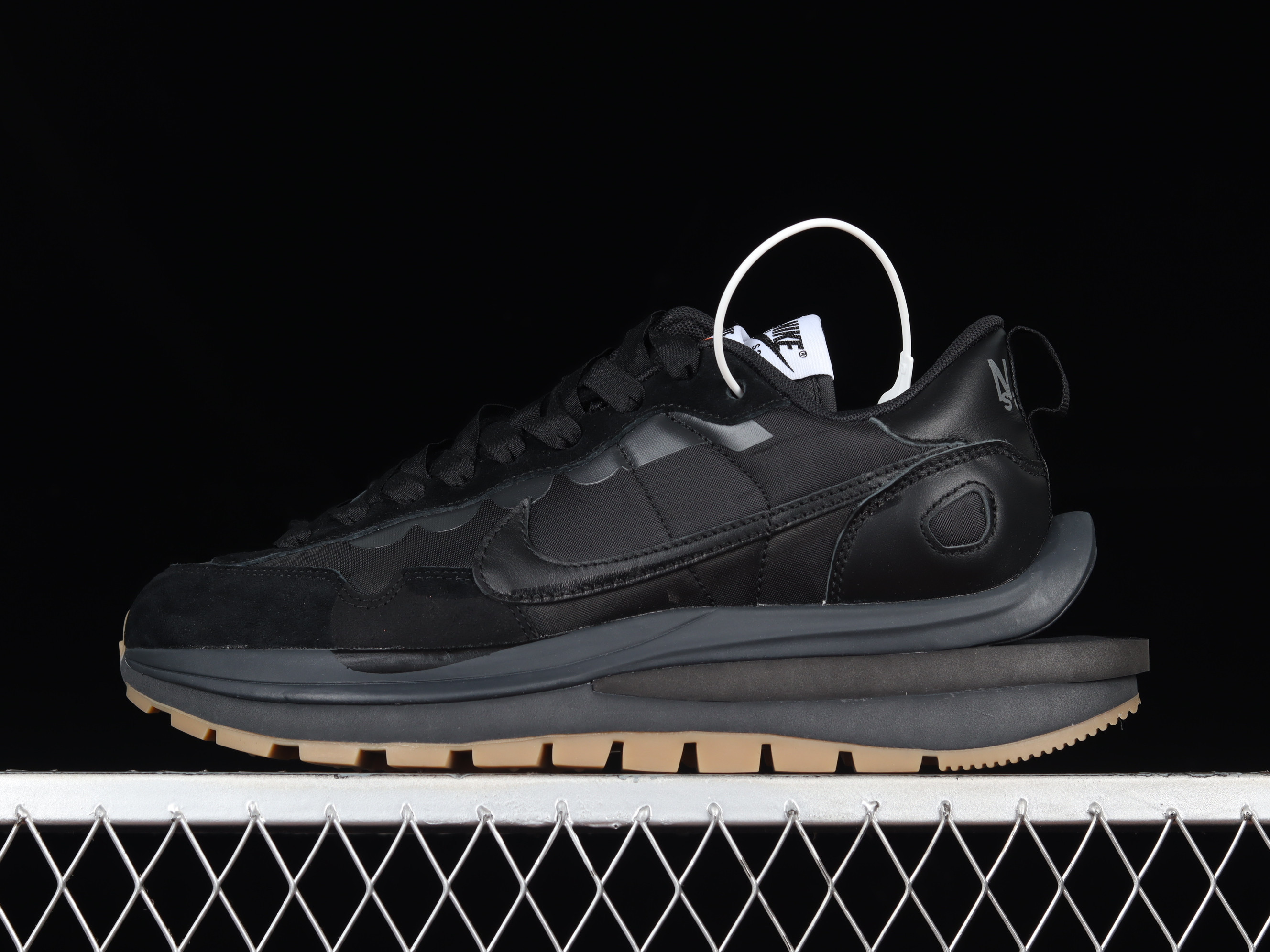 Sacai x Nike Vaporwaffle Black Gum Shoes Sneakers SNK537776483