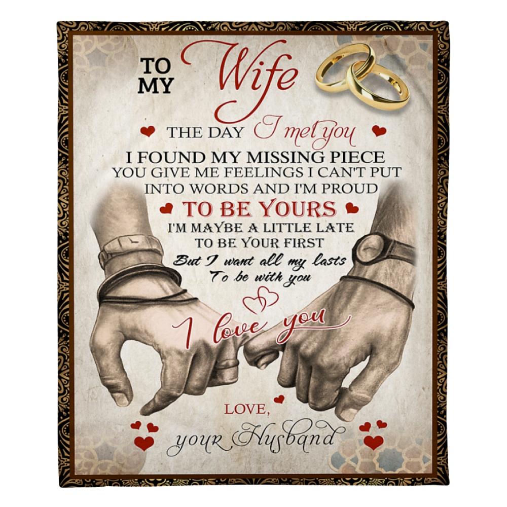 To My Wife I Love You Rings Hand In Hand Fleece Blanket Family Gift Home Decor Bedding Couch Sofa Soft And Comfy Cozy