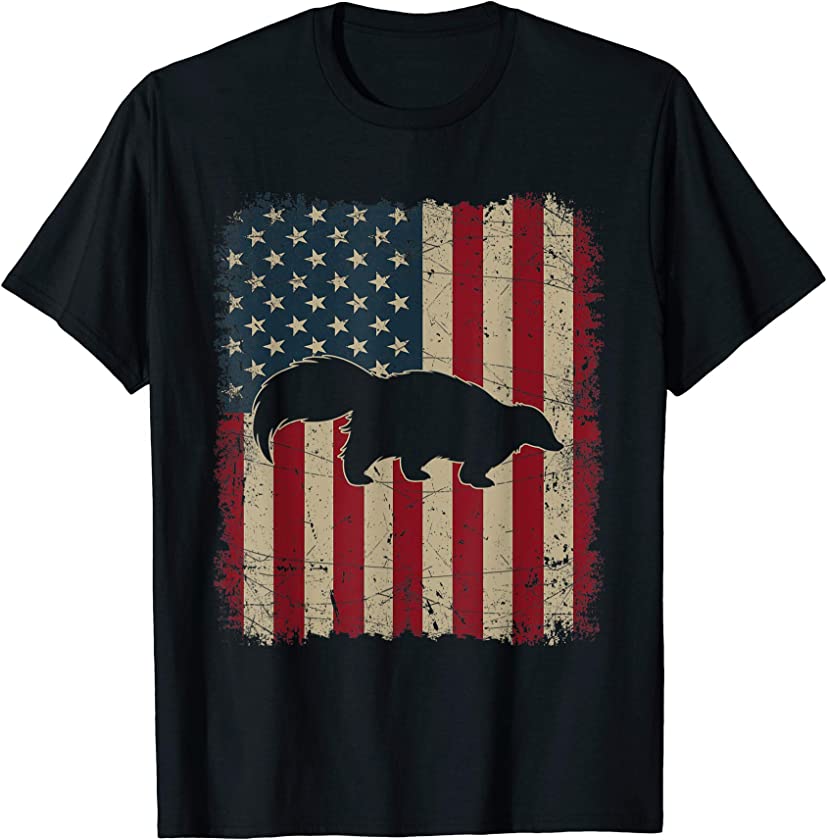 Vintage USA Flag Skunk Animals Lover Zookeeper Father’s Day T-Shirt