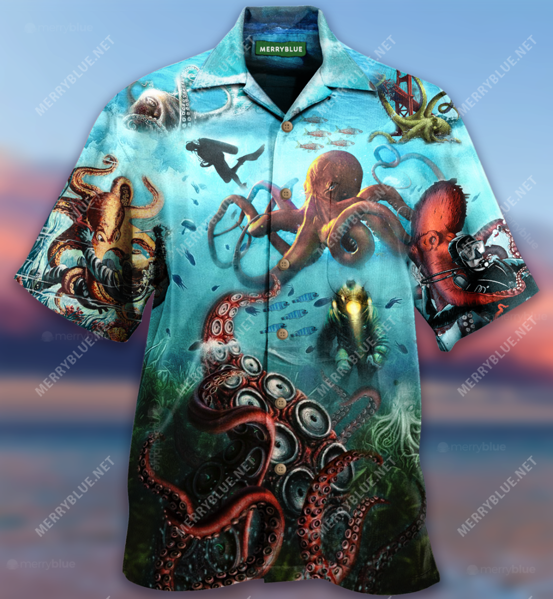 Giant Octopus And Diver Unisex Hawaii Ha102231