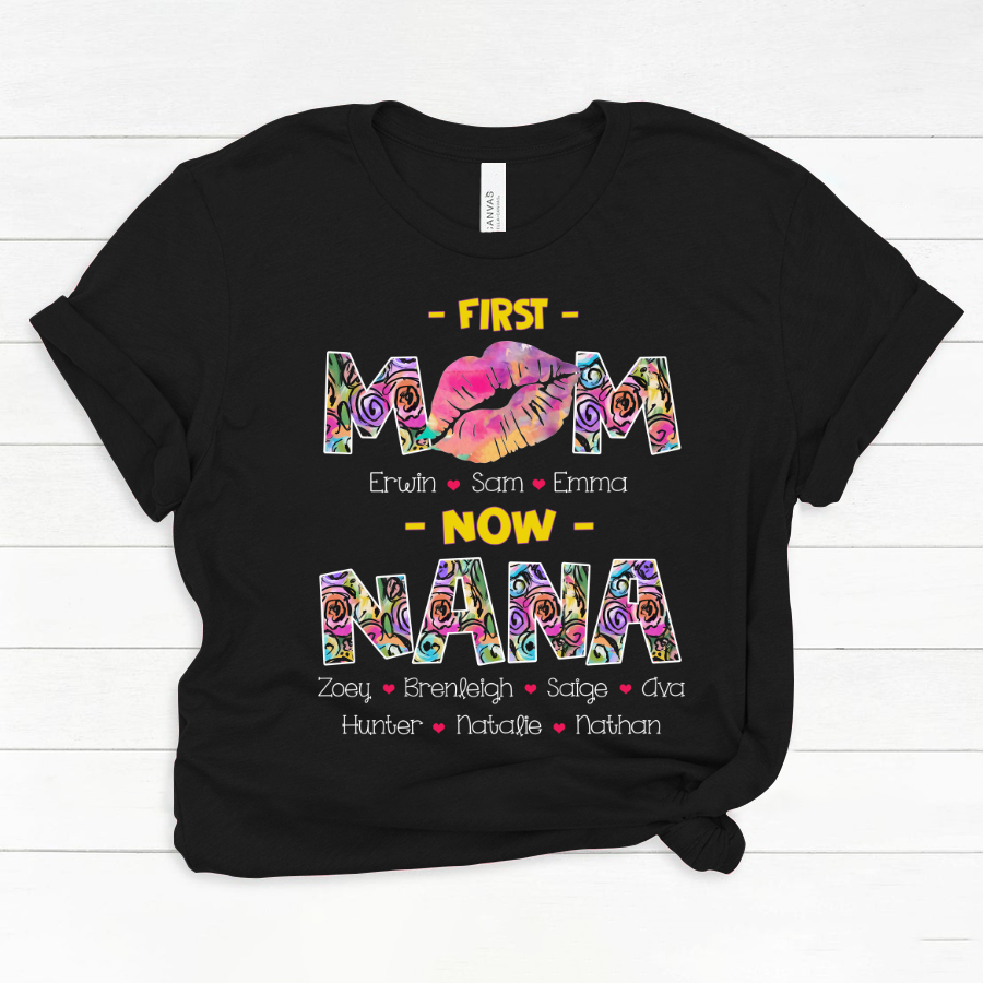 First Mom Now Grandma Lips Flower Shirt Classic Canvas