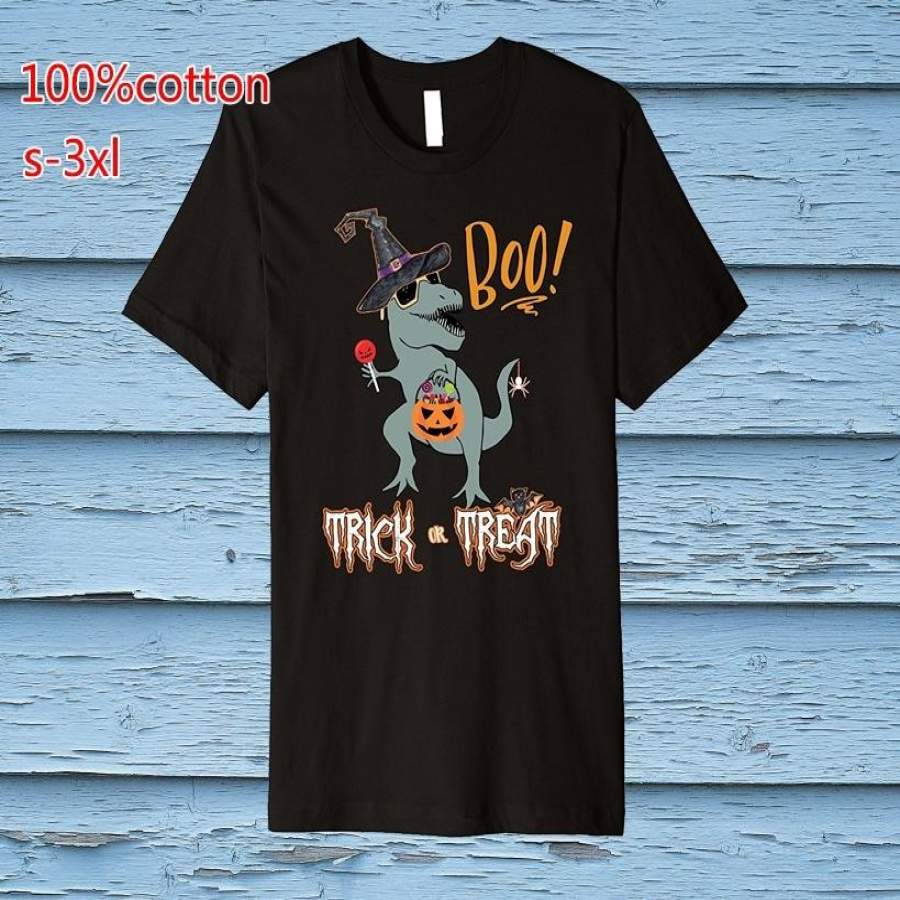 Premium T-Rex Halloween Boo Trick or Treat Men T-Shirt