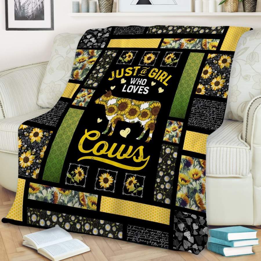 Just A Girl Who Loves Cows Blanket Giving Cows Lovers