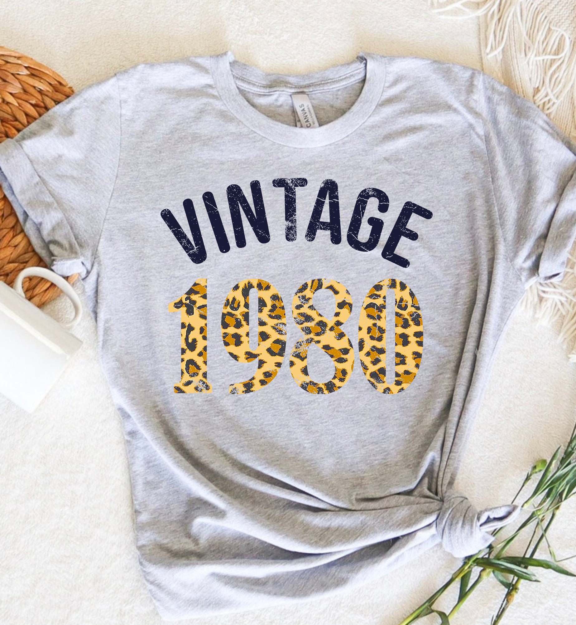 Vintage 1980 Birthday Leopard Pattern Standard/Premium T-Shirt