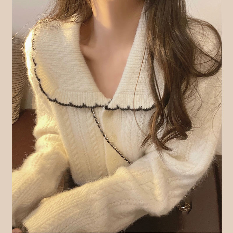 2022 Spring Vintage Sweater Women’s Chic Bottomed Knitted Cardigan alx