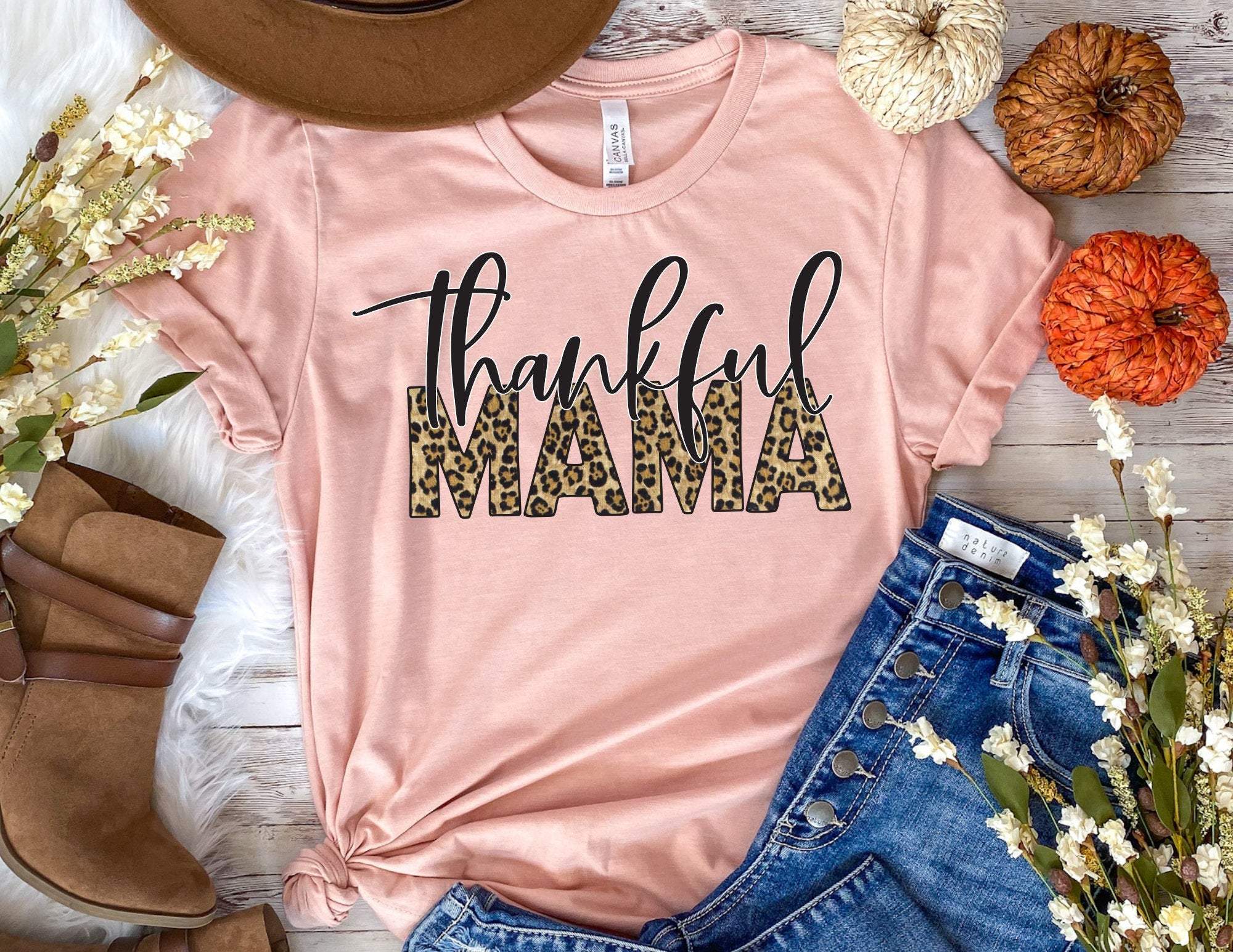 Thankful Mama Leopard Shirt, Mom Thanksgiving T-Shirt, Thanksgiving Shirt, Mom Fall Tshirt, Leopard Shirt, Thanksgiving Tee T-Shirt Hoodie All Color Size S-5Xl