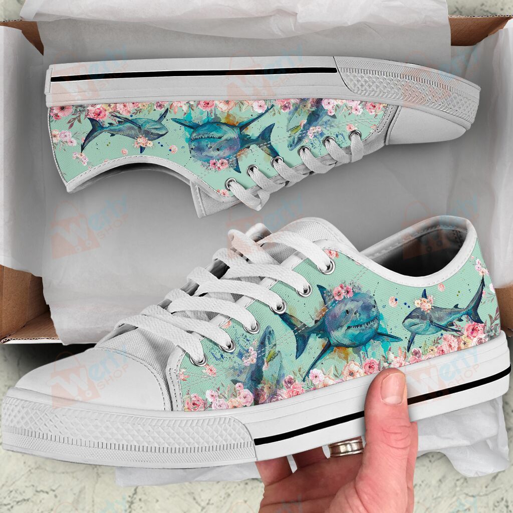 SHARK FLOWERS WATERCOLOR LOW TOP