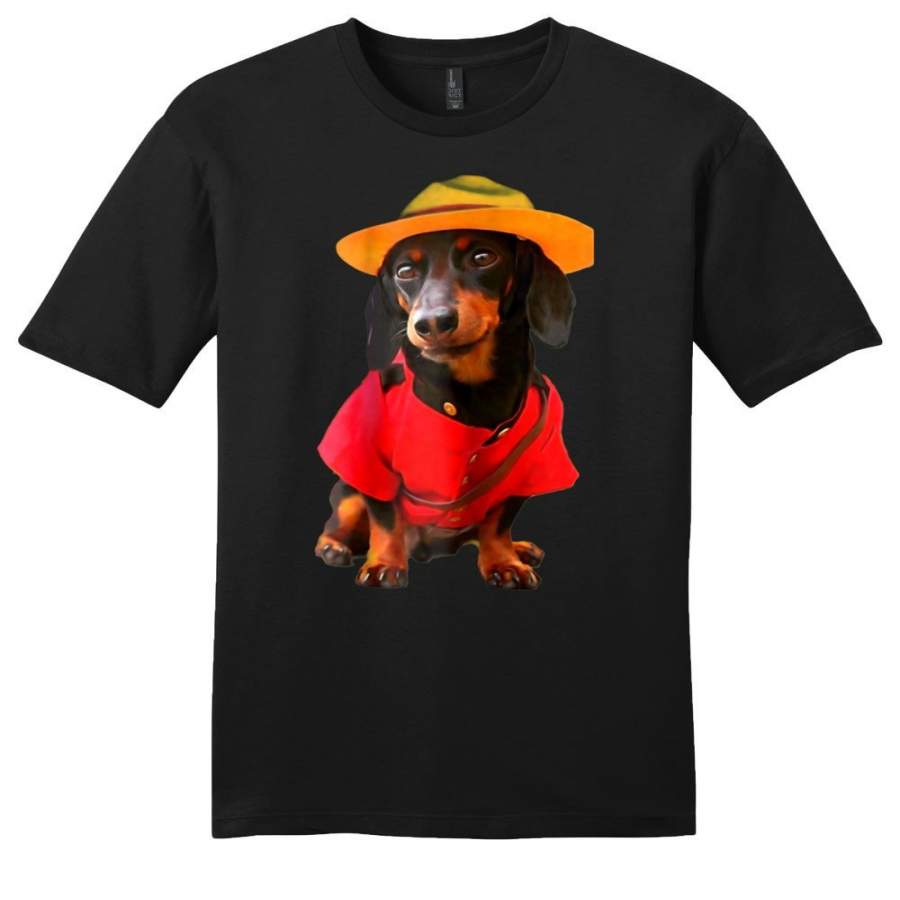 Crusoe The Celebrity Dachshund Men T-Shirt