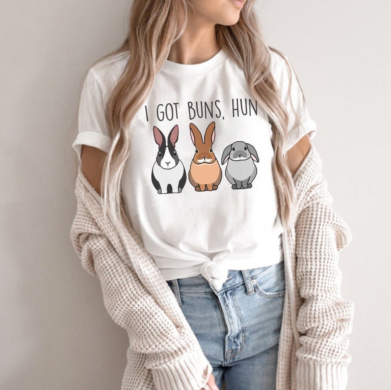 I Got Buns Hun T-Shirt -Bunny Mom Shirt – Bunny Dad shirt – Bunny Lover tShirt – Rabbit Lover Shirt – Cute Bunny Shirt – Animal Lover Shirt