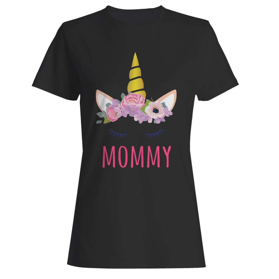 Unicorn Mom Cute Funny Unicorn Woman’s T-Shirt