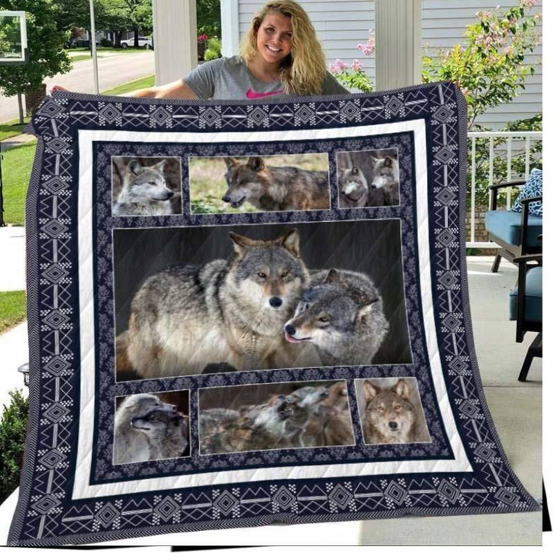 Wolfs National Animal Of Gambia Best Gifts For Animals Lovers Quilt Blanket