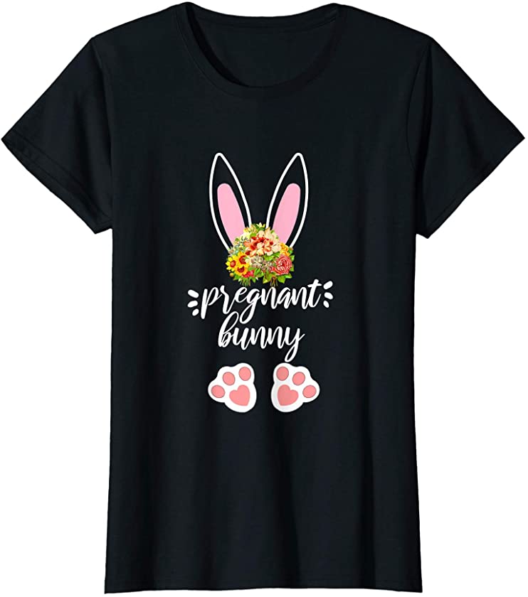 Womens I’m The Pregnant Bunny Matching Family Easter Party hunting T-Shirt