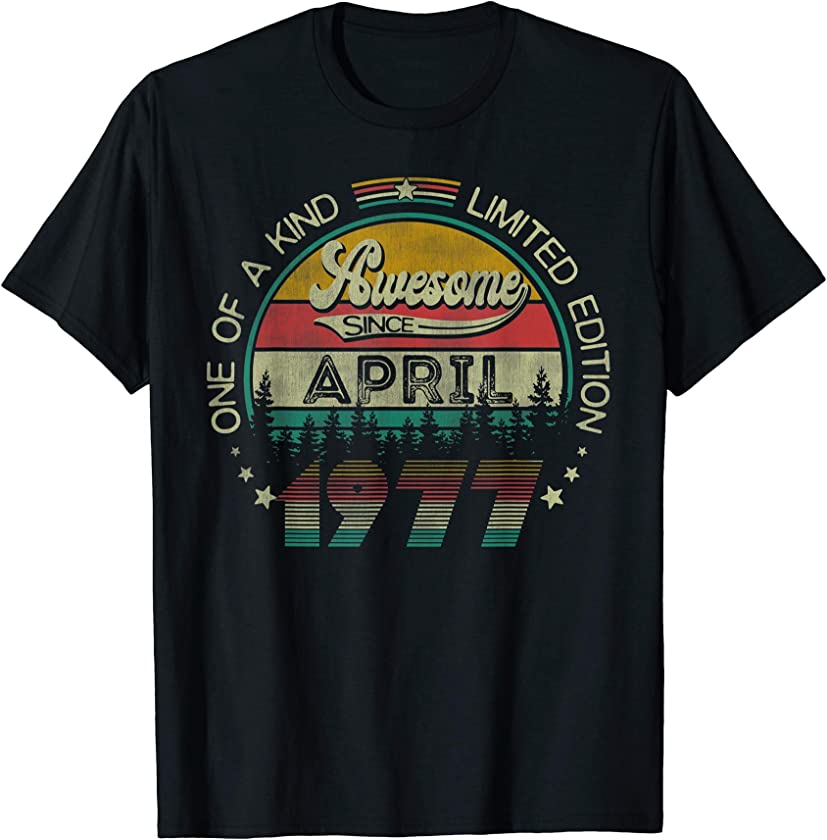 44 Years Old Vintage April 1977 44th Birthday Gift T-Shirt