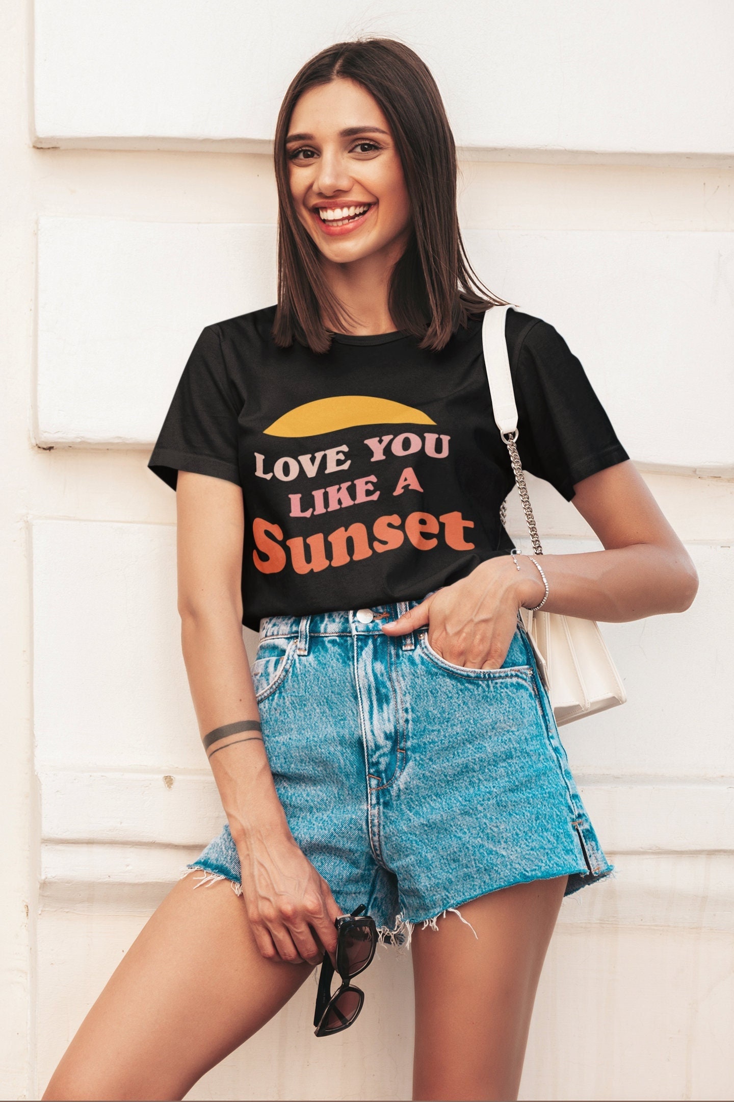 Love you like a sunset, Cute Trendy Tee Gift, Good Vibes Shirt for Bestfriend, Mental Health Shirt, VSCO T-shirt, Y2K Shirt, UNISEX