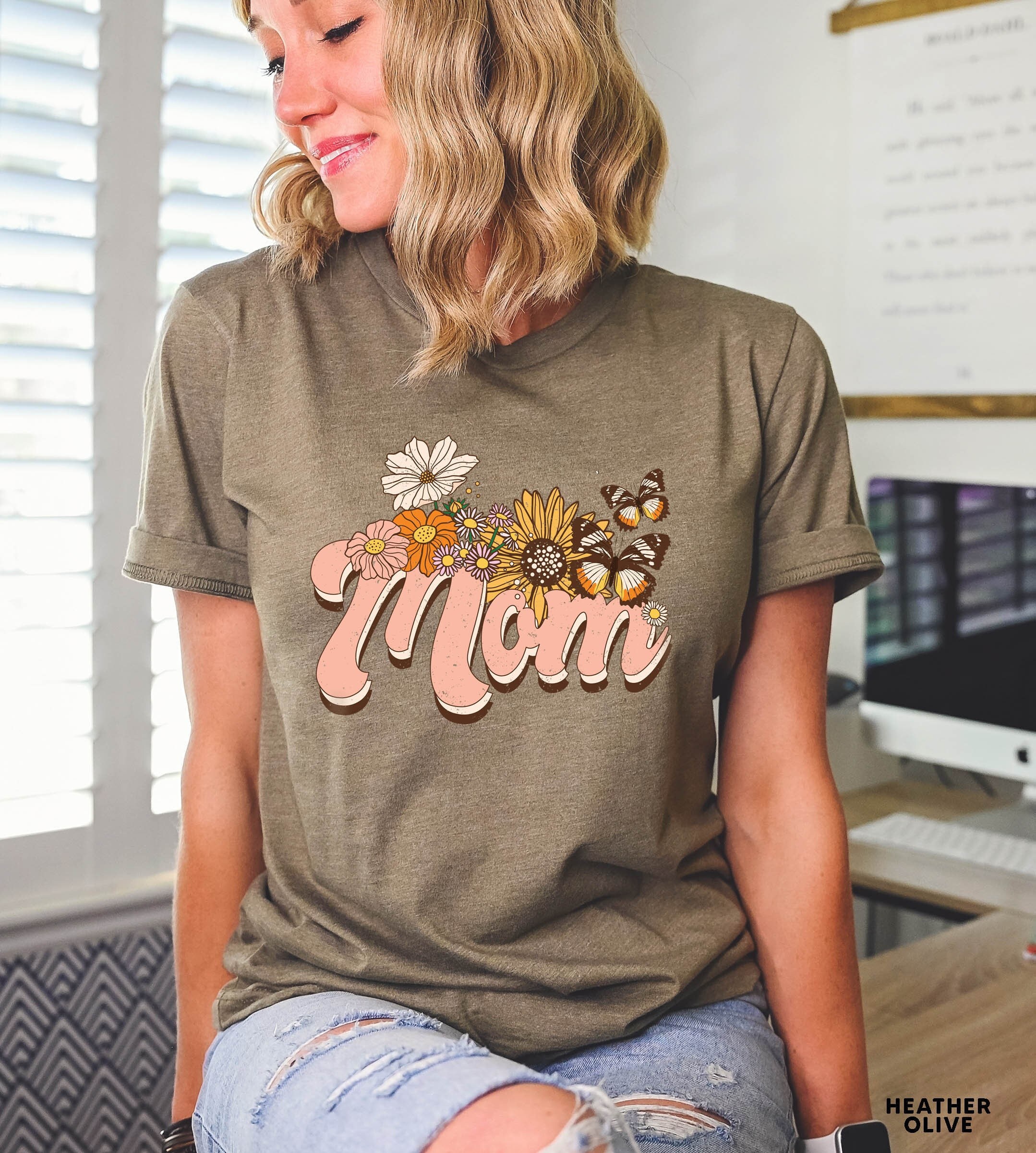 Mothers Day Shirt, Mom TShirts, Mama T Shirt, Best Mom T-Shirt, Favorite Mom Shirts, Mom Pocket T Shirt, Shirt For Mom, Minimalist Mom Shirt