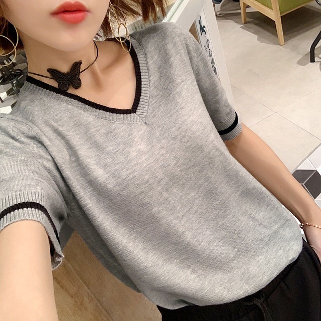 2022 spring and autumn new V-neck short-sleeved sweater women’s head short solid color loose bottoming sweater alx