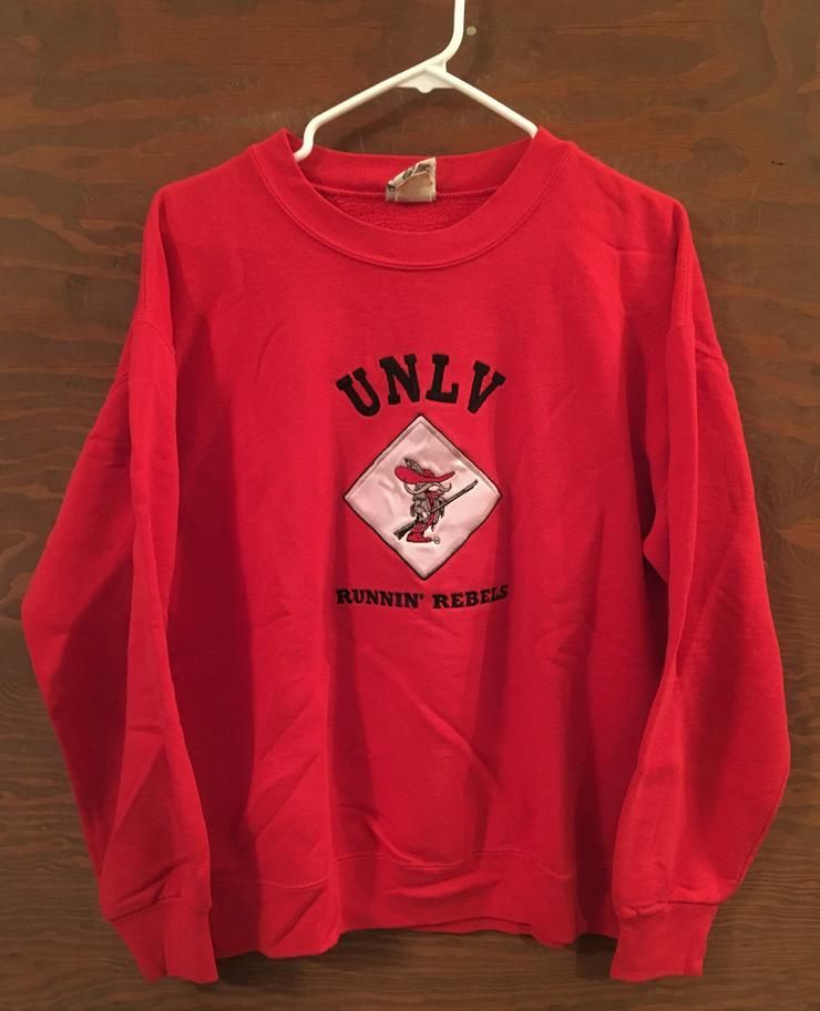 Vintage 1980 Unlv Universit Du Nevada Las Vegas Muscade Mills Ann Es 80 Rouge Crewneck Vintage Sweat De Basketball Coll Ge Moyen Shirt