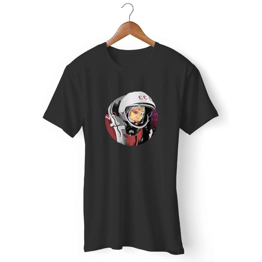 Jurij Gagarin First In Space Man’s T-Shirt