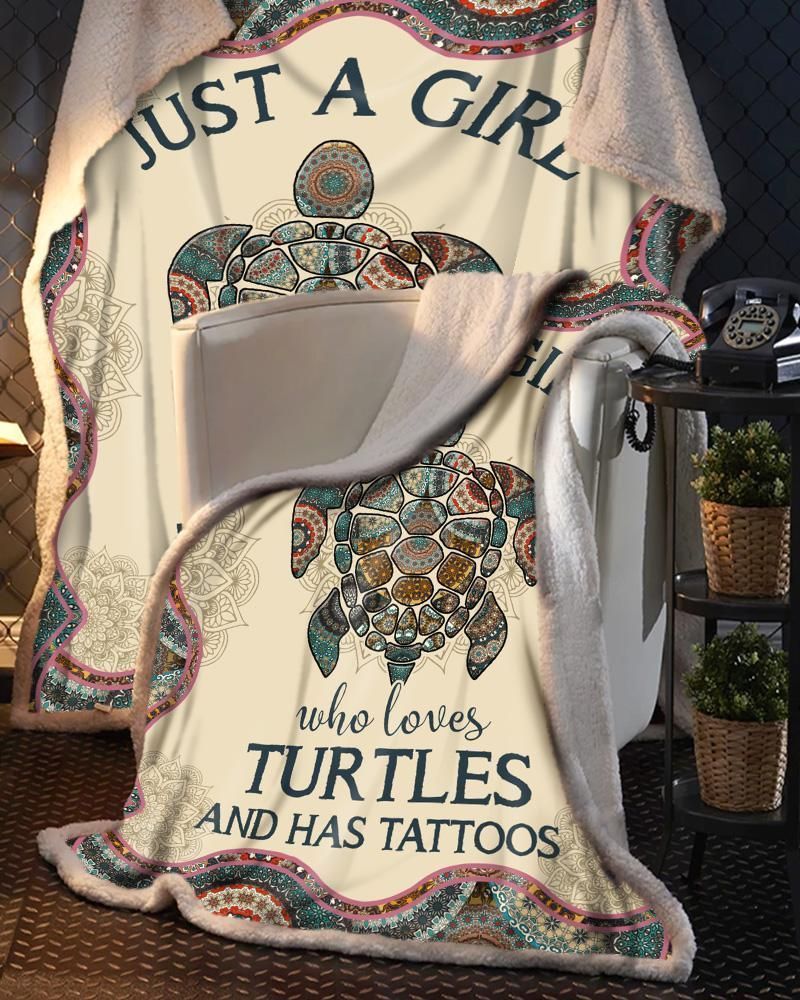 Just A Girl Who Loves Turtles And Has Tattoos Blanket