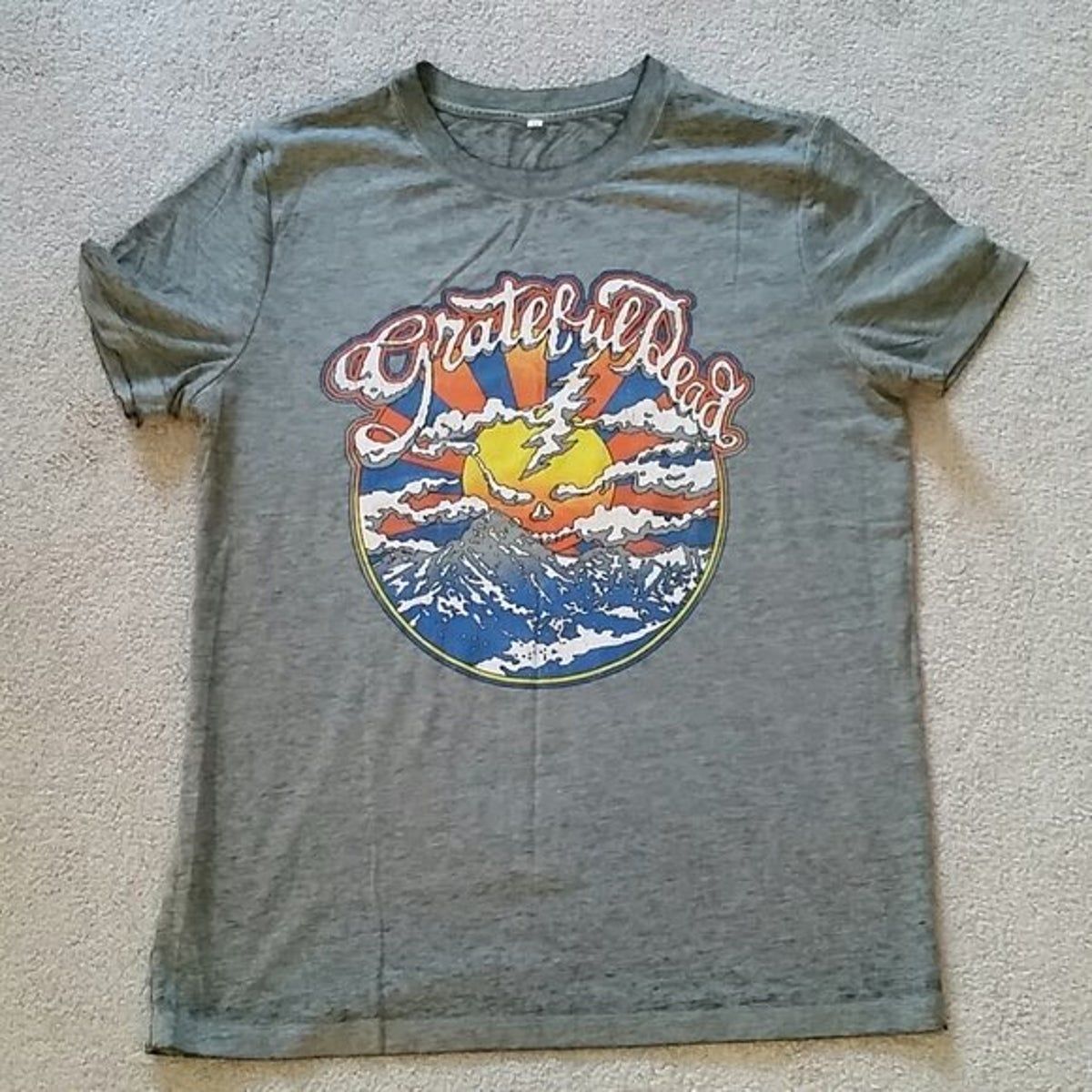 Grateful Dead Gray Graphic Tee Shirt