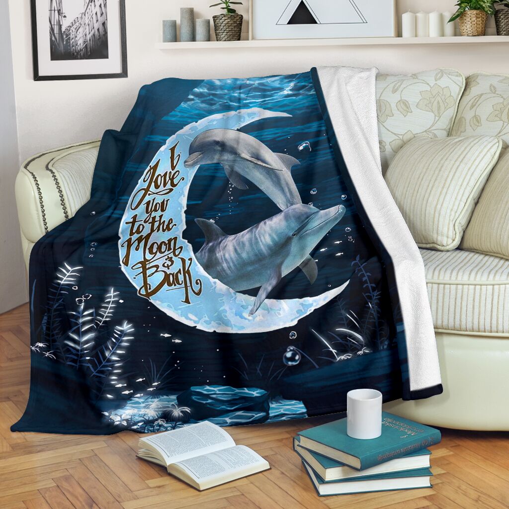 Dolphin To The Moon Back With Sea Fleece Blanket – Quilt Blanket