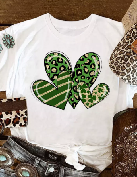 St. Patrick’S Day Leopard Striped Lucky Shamrock Heart T-Shirt