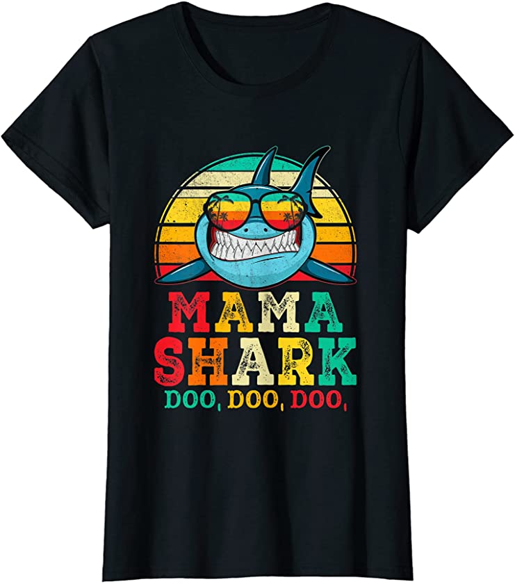 Womens Retro Mama Shark Shirt Funny Vintage Mothers Day Christmas T-Shirt