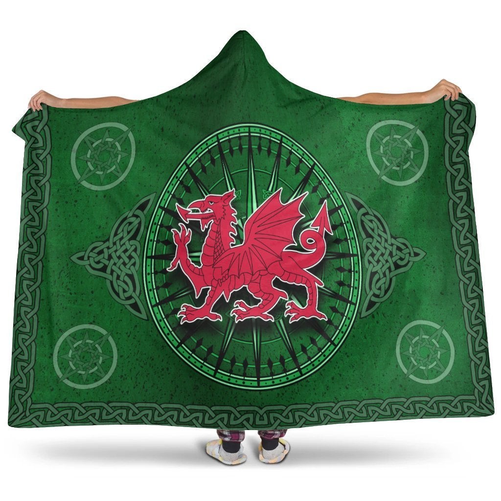 Wales Celtic Hooded Blankets Celtic Compass With Welsh Dragon