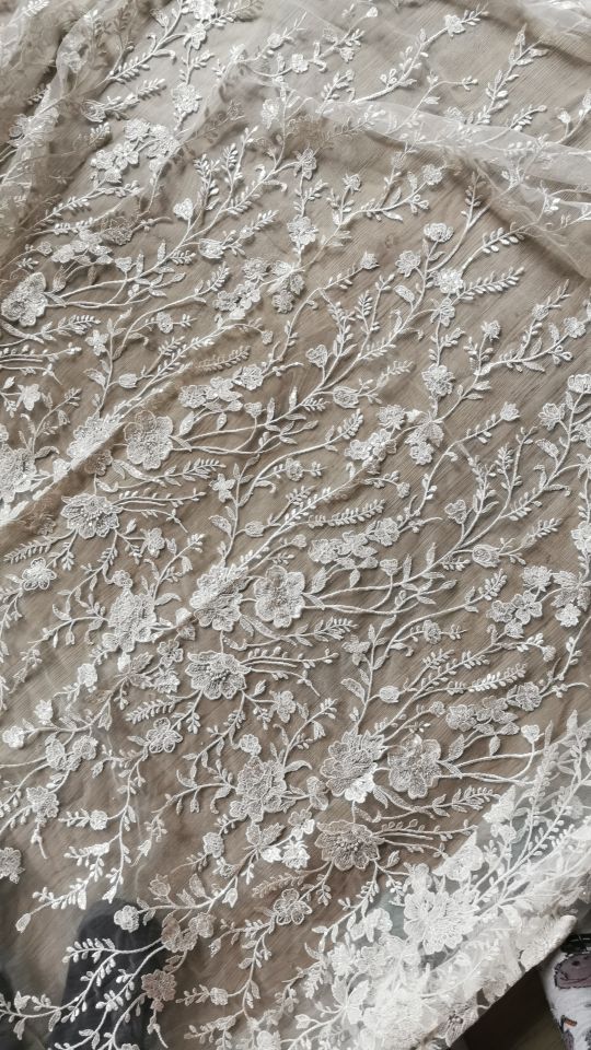 Snow White, Ivory Sequined Tulle Lace Fabric for Wedding Dress 2021 NEW Arrival High Quality Florals Embroidery Lace Veil Lace alx