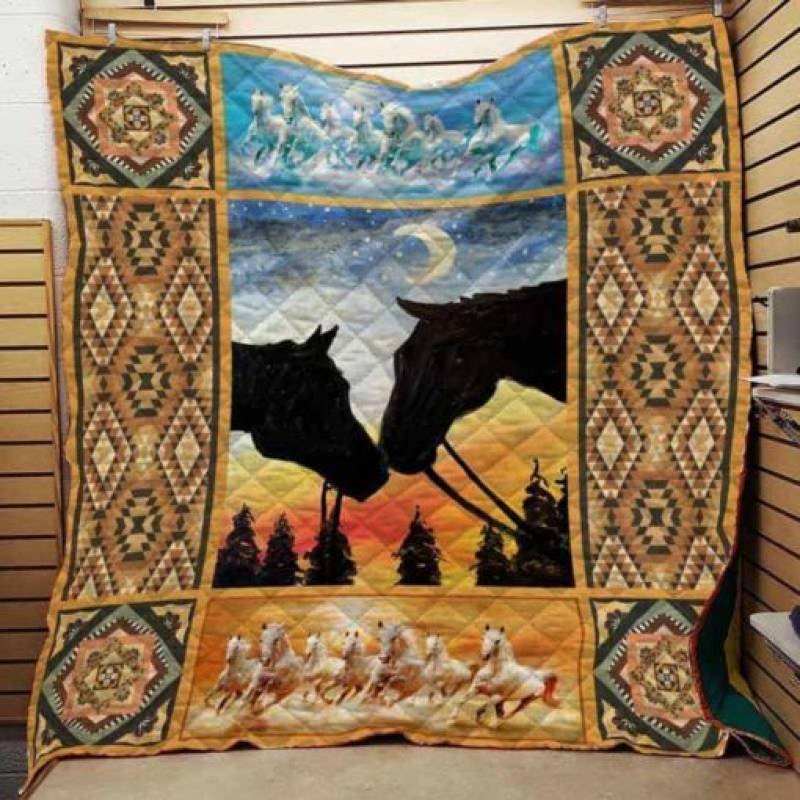 Horse D1201 83O35 Blanket