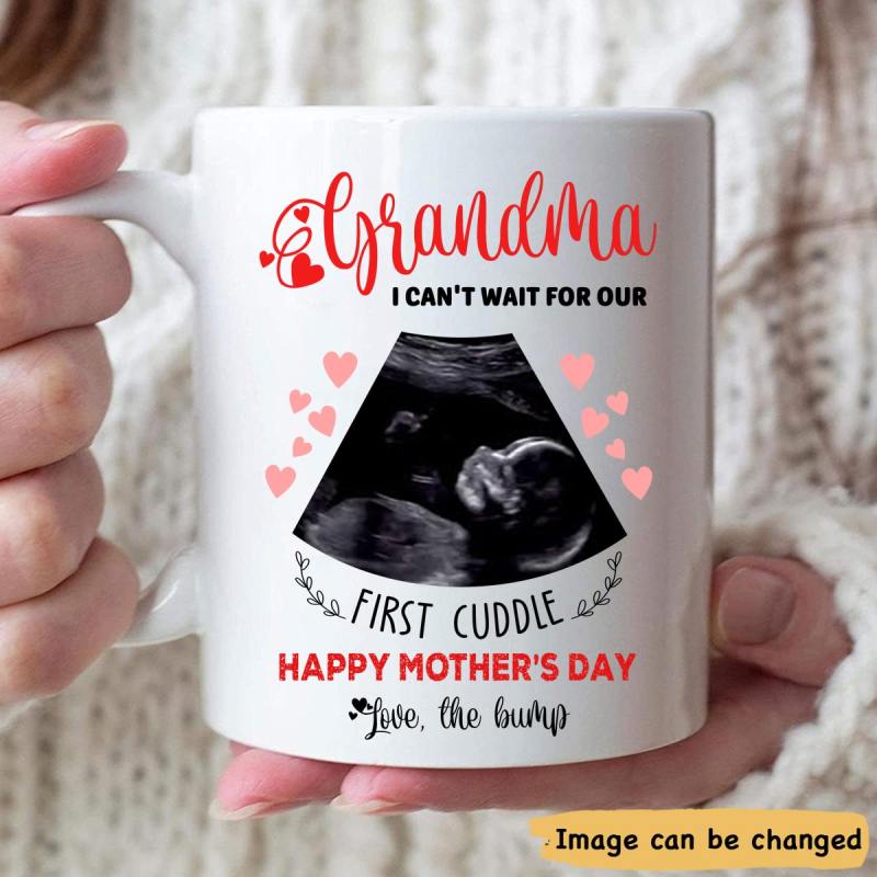 Personalized Grandma New First Cuddle Happy Mother’S Day Mug