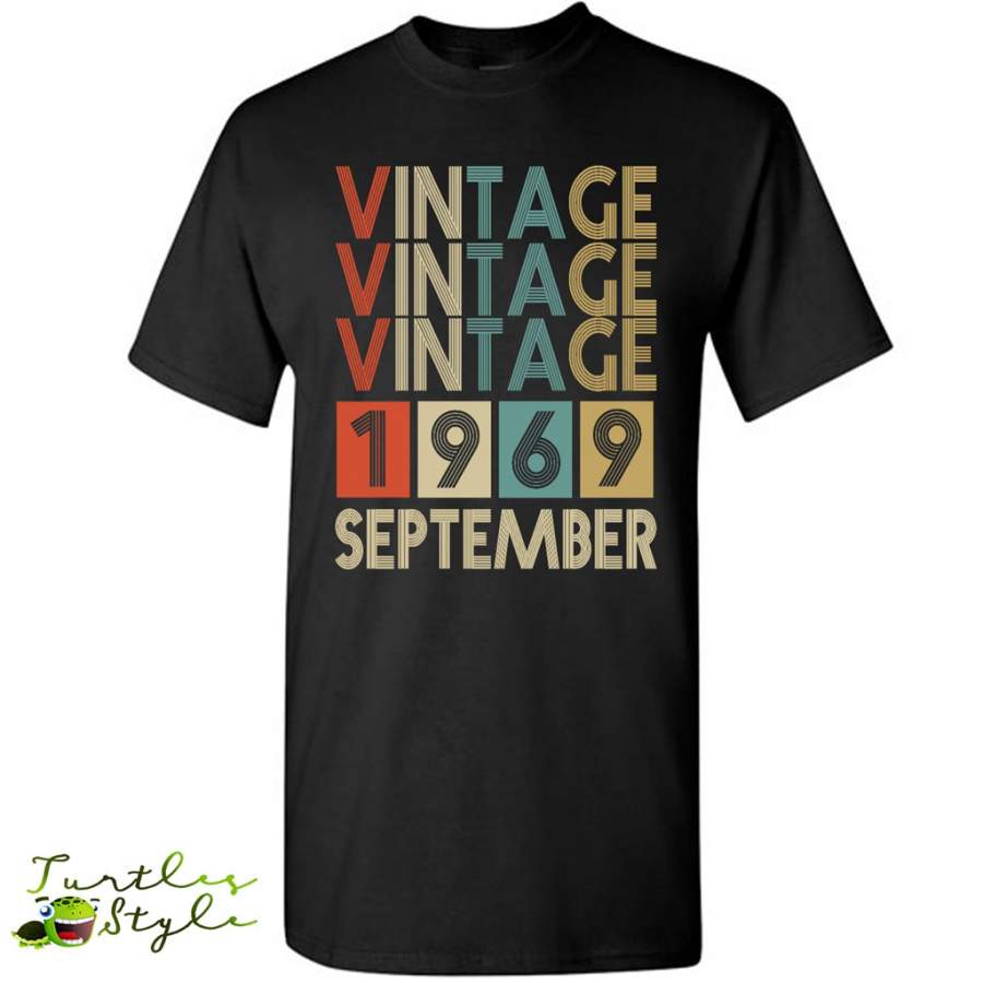 Birthday Vintage September 1969 – Gildan Short Sleeve Shirt