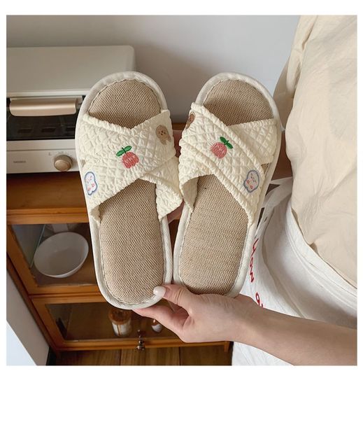 Yasuk Autumn Winter Fashion Women’s Casual Sweet Soft Indoor And Outside Home Warm Slippers Non-Slip Lovely Flower alx