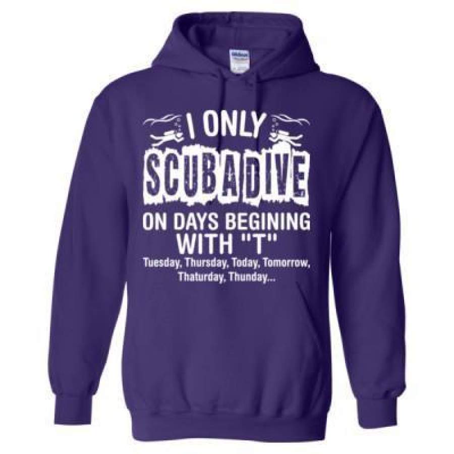 AGR I Only Scuba Dive On Days Begining With T – Heavy Blend™ Hooded Sweatshirt