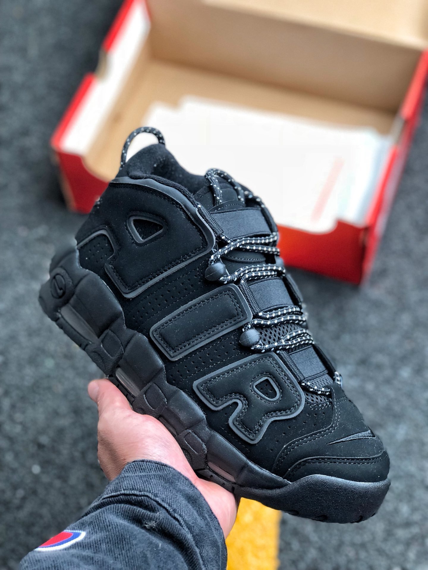 Nike Air More Uptempo Triple Black 602172