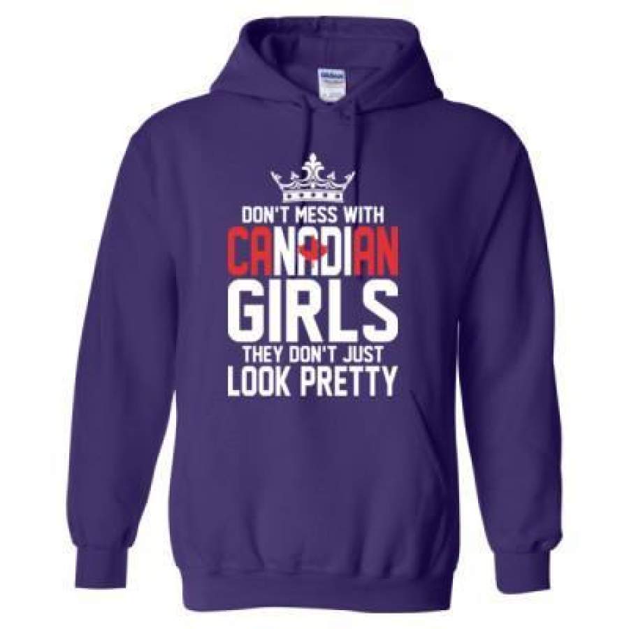 AGR Dont Mess With Canadian Girls They Dont Just Look Pretty – Heavy Blend™ Hooded Sweatshirt