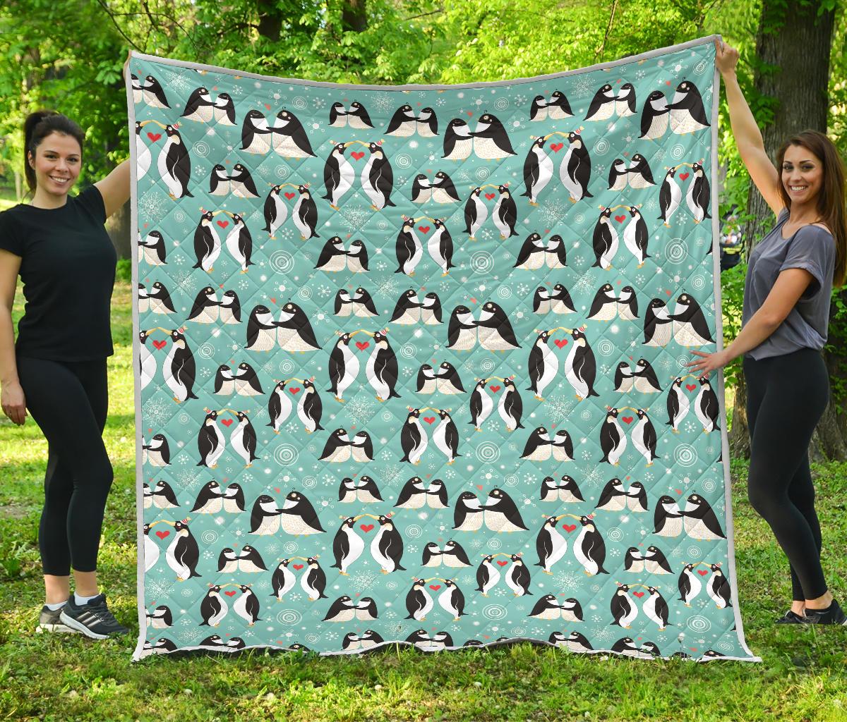 Penguin Love Print Quilt Bedspread