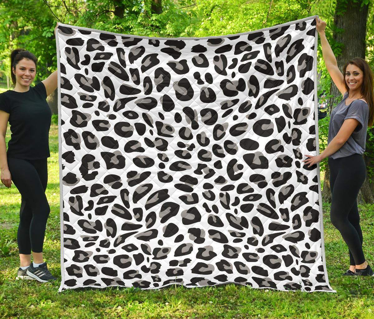 Snow Leopard Skin Print  Quilt Bedspread