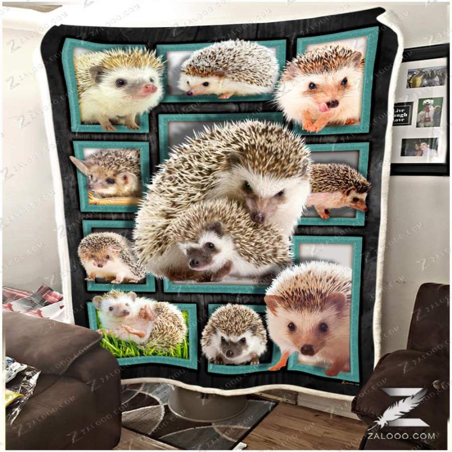 Zalooo – Fleece Blanket – Hedgehog – Cute Hedgehogs