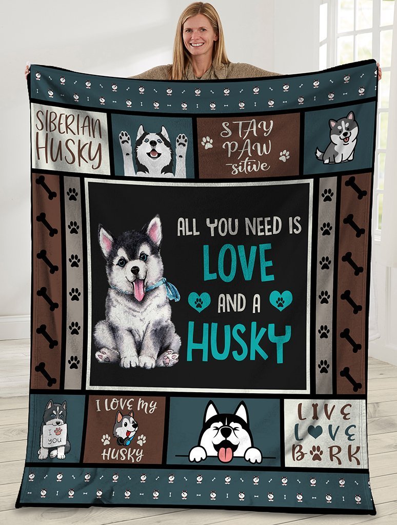 A Siberian Husky Dog Fleece Blanket, Dog Lover Gift