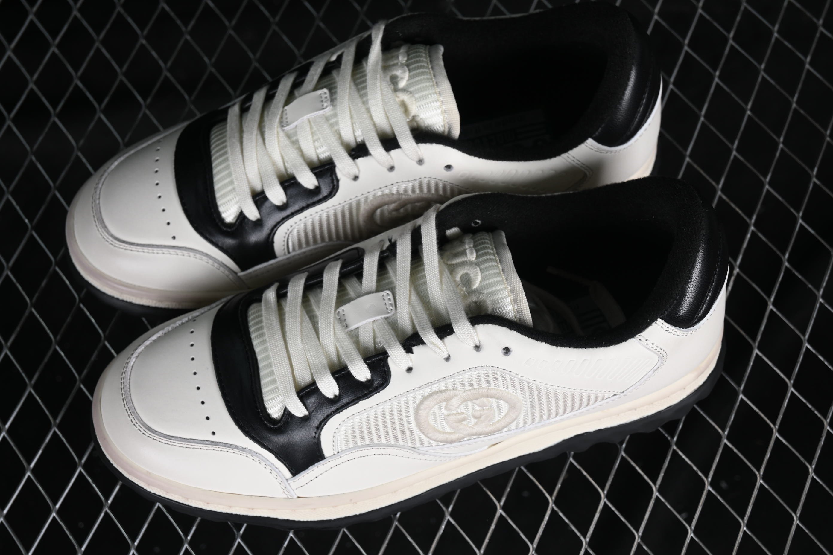 Gucci MAC80 Sneaker- Off WhiteWhite Leather SNK874429352