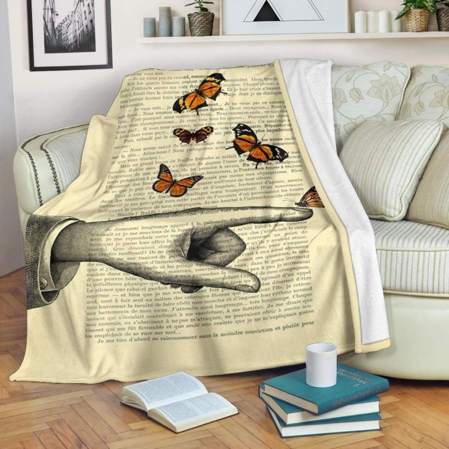 Limited Edition Monarch Butterfly Flying Premium Blanket