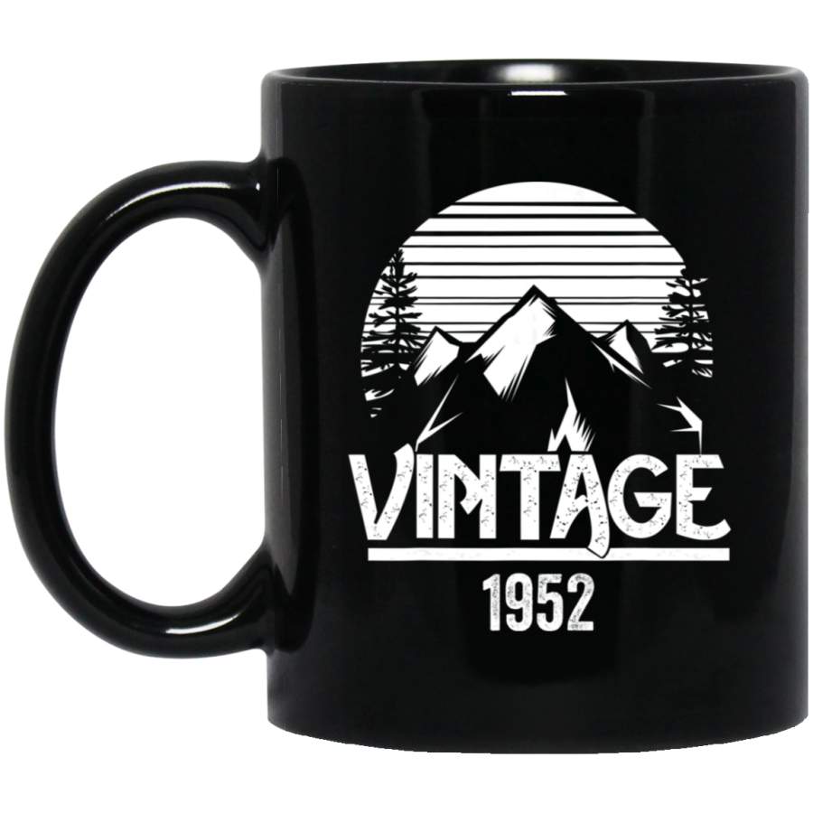 1952 Vintage Mountain Tip Retro 67th Birthday 67 Year Old Coffee Mug