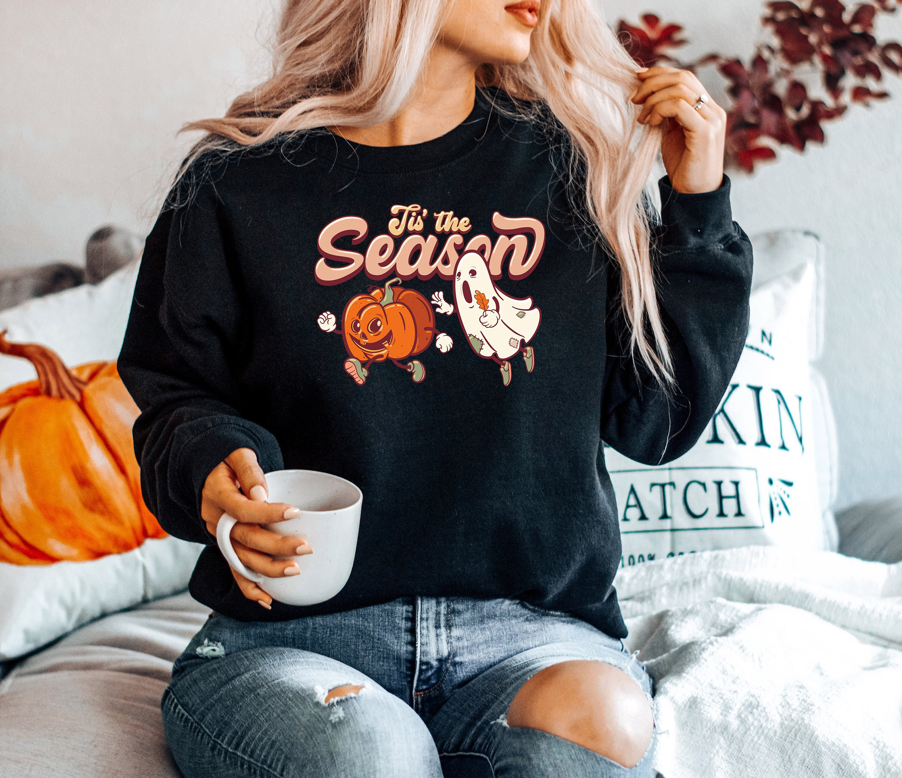 Tis The Season Halloween Sweatshirt, Halloween Crewneck Sweatshirt, Halloween Sweater, Fall Pumpkin Sweatshirt, Halloween Ghost Sweatshirt