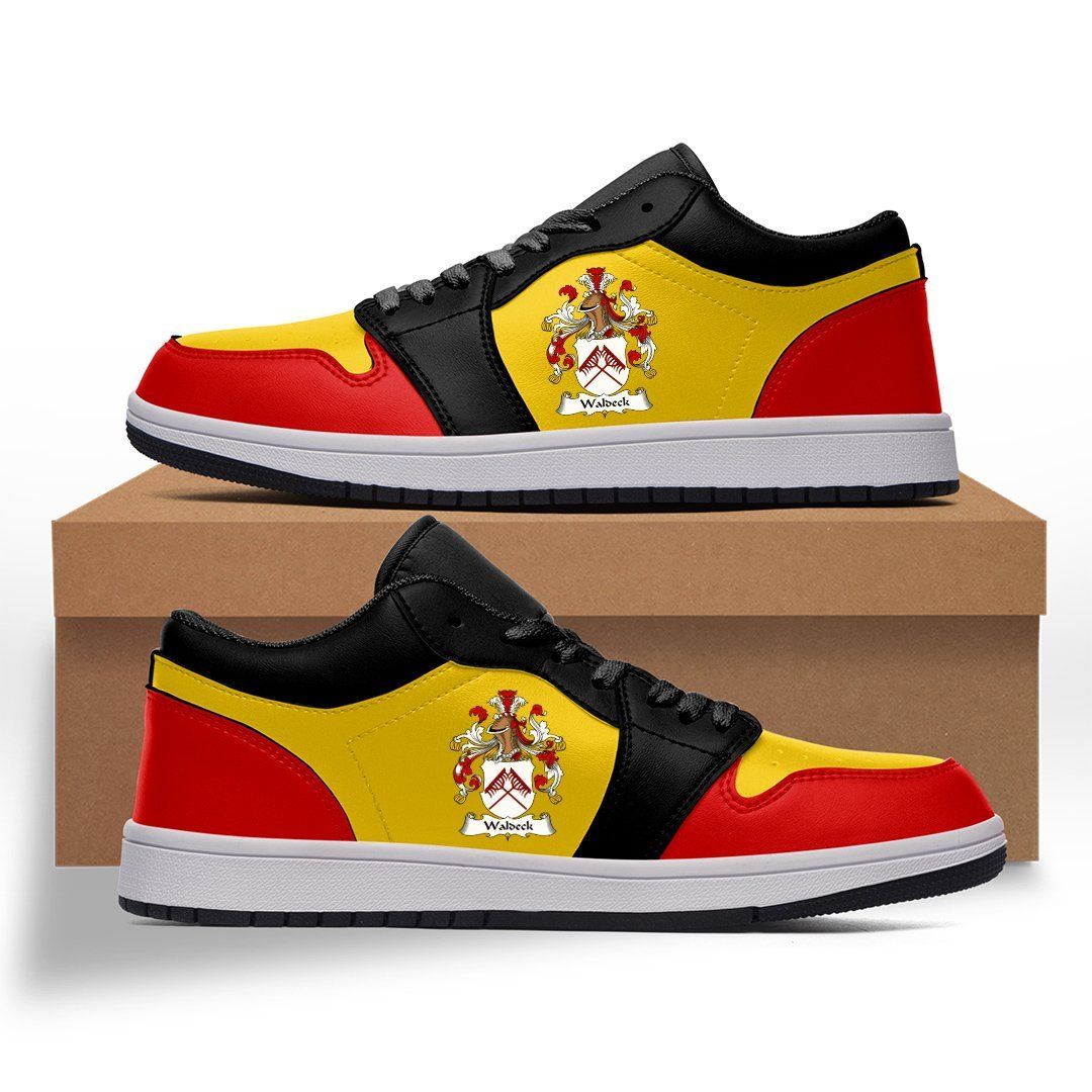 Waldeck Germany Flag Style Low Top Sneakers – German Family Crest A7